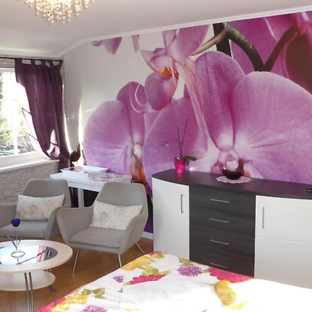 Blumen Apartment Hamburg Exterior photo