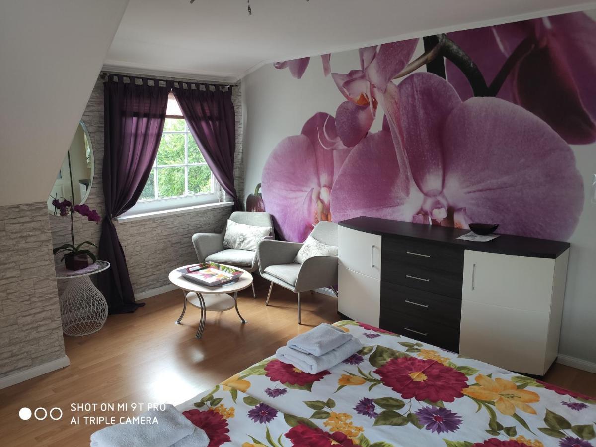 Blumen Apartment Hamburg Exterior photo