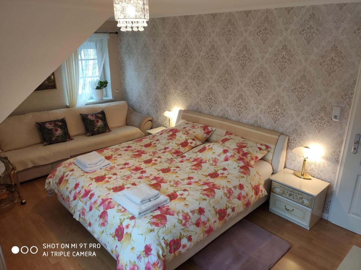 Blumen Apartment Hamburg Exterior photo